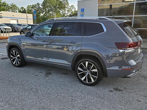 2025 Volkswagen Atlas 2.0T SEL Premium R-Line 4MOTION
