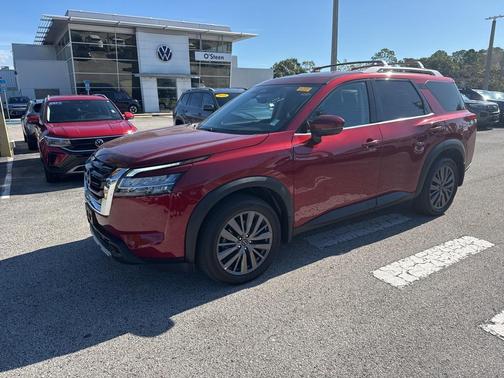 2024 Nissan Pathfinder SL 4WD