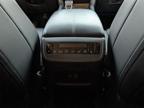 2024 Nissan Pathfinder SL 4WD