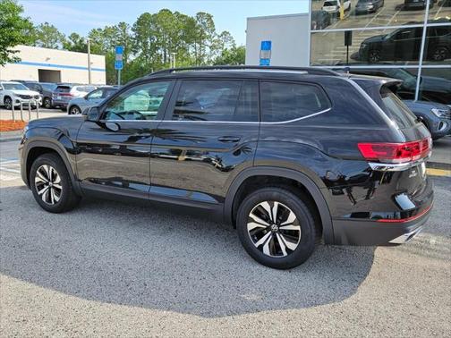 2025 Volkswagen Atlas 2.0T SE