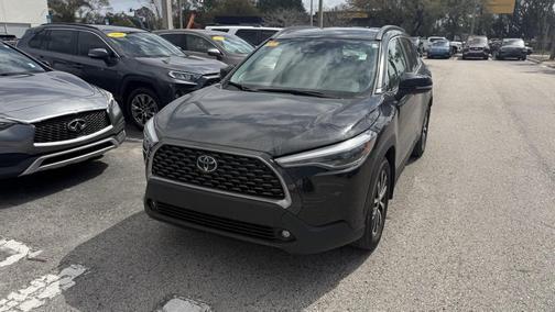 2023 Toyota Corolla Cross XLE
