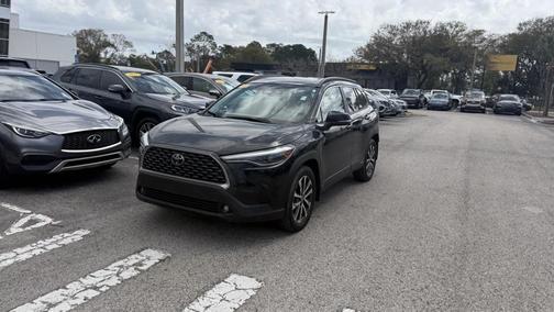 2023 Toyota Corolla Cross XLE