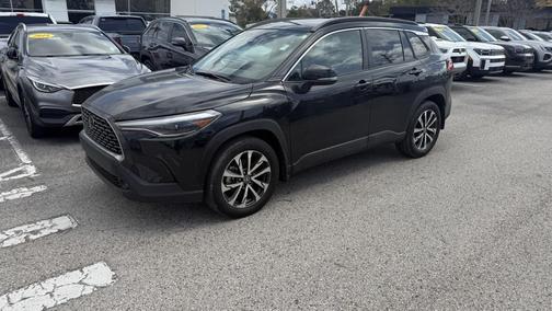 2023 Toyota Corolla Cross XLE