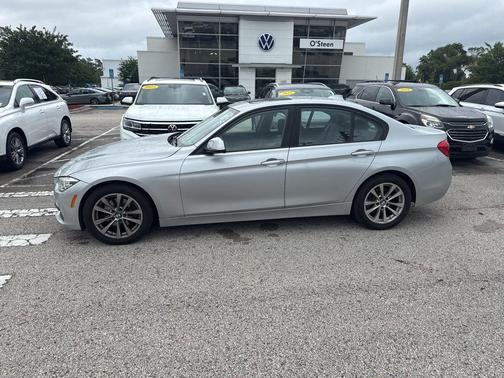 Glacier Silver Metallic 2018 BMW 320 i