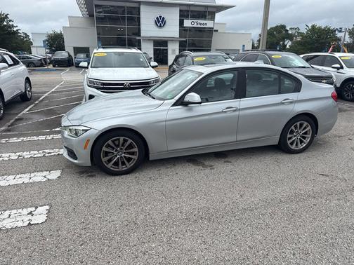 Glacier Silver Metallic 2018 BMW 320 i