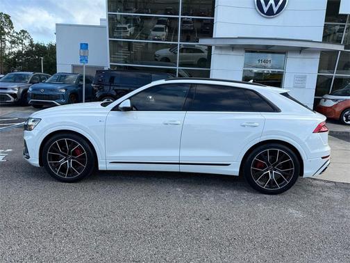 2023 Audi Q8 55 Prestige