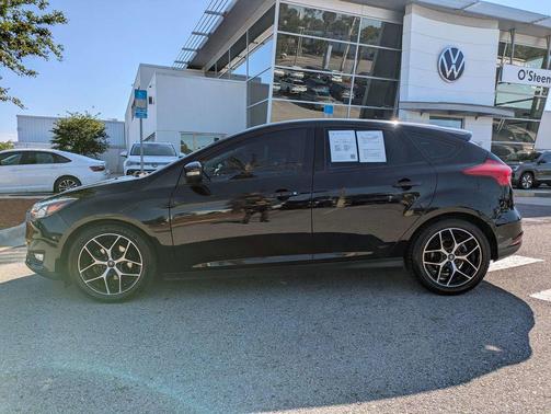 Shadow Black 2017 Ford Focus SEL