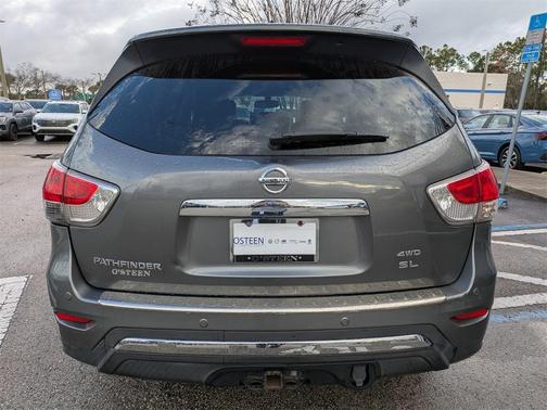 2015 Nissan Pathfinder SL