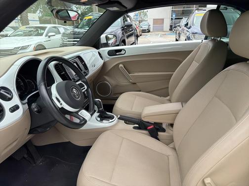 2019 Volkswagen Beetle 2.0T S