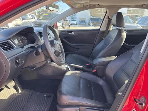 2014 Volkswagen Jetta Auto SE