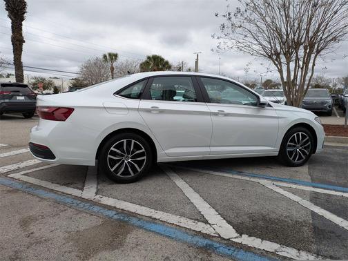2026 Volkswagen Jetta 1.4T SE