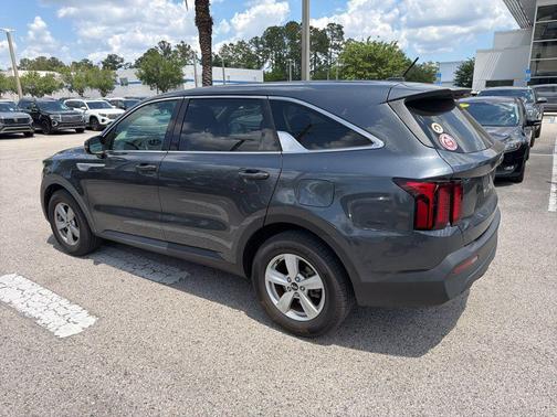 Gravity Grey 2021 Kia Sorento LX