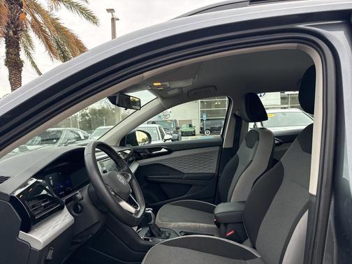 2022 Volkswagen Taos 1.5T S