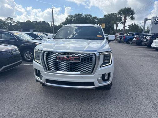White Frost Tricoat 2021 GMC Yukon Denali