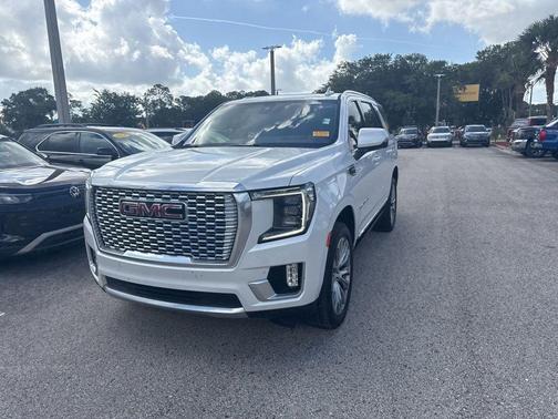 White Frost Tricoat 2021 GMC Yukon Denali