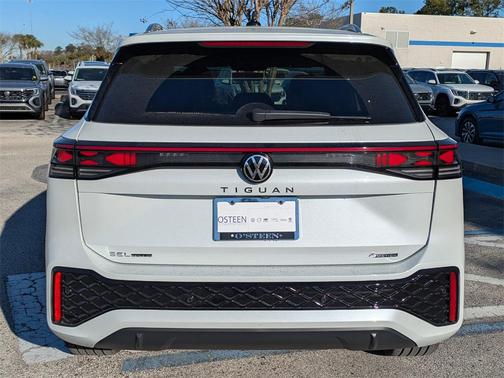 2026 Volkswagen Tiguan 2.0T SEL R-Line 4MOTION