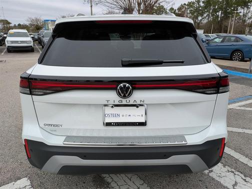 2026 Volkswagen Tiguan 2.0T SE