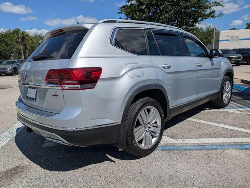Reflex Silver Metallic 2019 Volkswagen Atlas 3.6L SEL Premium