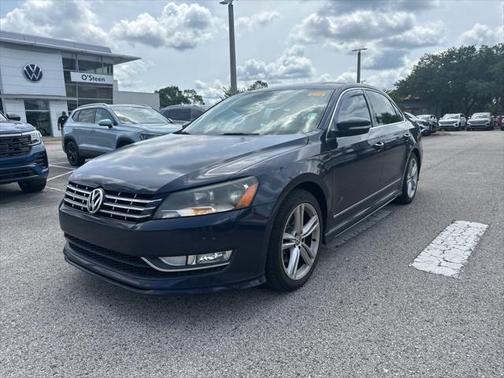 2015 Volkswagen Passat 3.6L V6 DSG SEL Premium