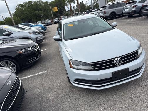 White Silver Metallic 2017 Volkswagen Jetta 1.4T S