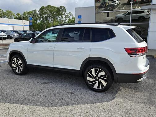 2025 Volkswagen Atlas 2.0T SE w/Technology 4MOTION