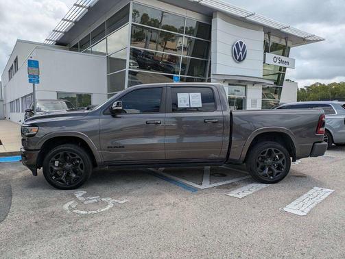 Granite Crystal Metallic Clearcoat 2021 RAM 1500 Limited