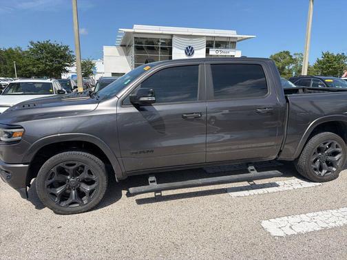 Granite Crystal Metallic Clearcoat 2021 RAM 1500 Limited