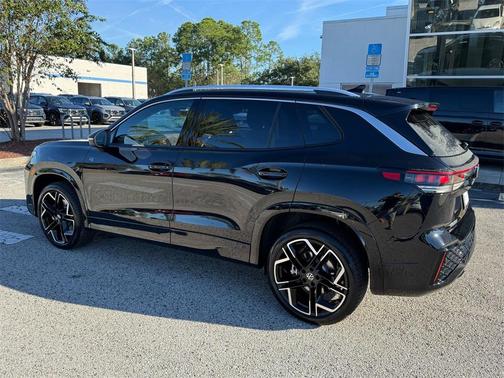 2026 Volkswagen Tiguan 2.0T SEL R-Line 4MOTION