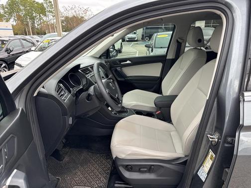 2020 Volkswagen Tiguan 2.0T SE