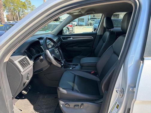 2018 Volkswagen Atlas 3.6L SE w/Technology