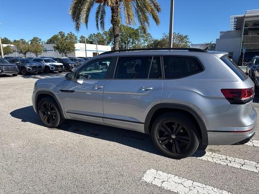 2023 Volkswagen Atlas 3.6L SEL