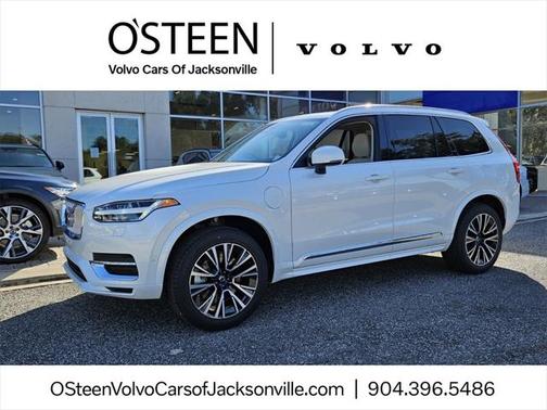 2025 Volvo XC90 Plug-In Hybrid T8 Plus 6-Seater