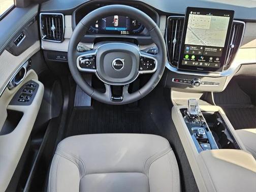 2025 Volvo XC90 Plug-In Hybrid T8 Plus 7-Seater