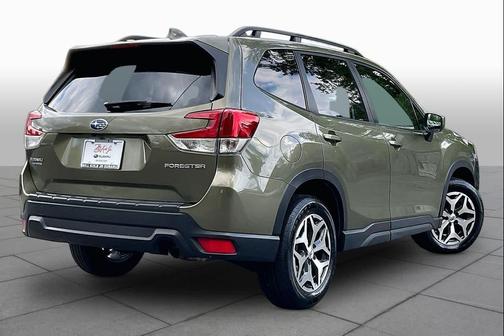 Autumn Green Metallic 2023 Subaru Forester Premium