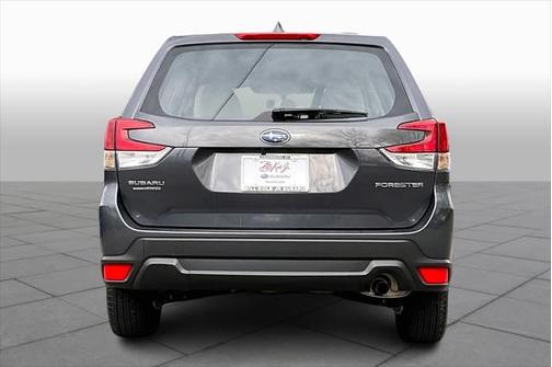 2022 Subaru Forester Base