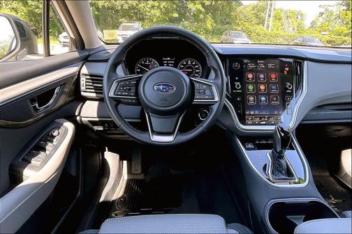 Crystal White Pearl 2025 Subaru Outback Premium