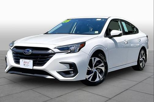 Crystal White Pearl 2025 Subaru Legacy Premium
