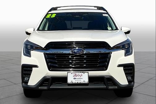 Crystal White Pearl 2023 Subaru Ascent Limited 8-Passenger