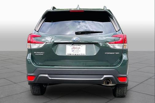 Cascade Green Silica 2023 Subaru Forester Premium