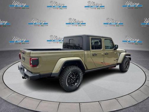 2026 Jeep Gladiator Willys 4x4