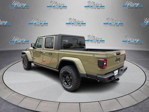 2026 Jeep Gladiator Willys 4x4