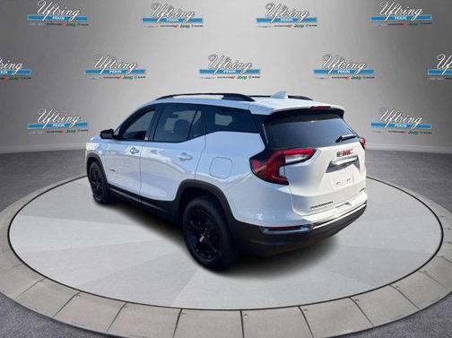 2024 GMC Terrain AWD AT4
