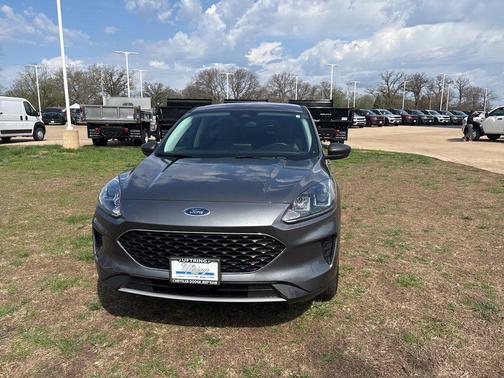 Carbonized Gray Metallic 2022 Ford Escape SE