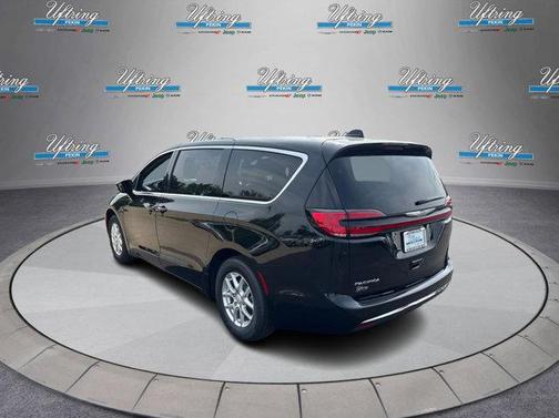 2025 Chrysler Pacifica L