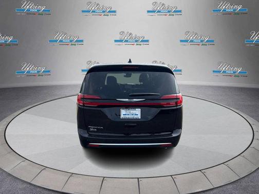 2025 Chrysler Pacifica L