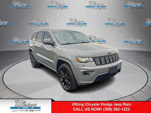 2022 Jeep Grand Cherokee Laredo
