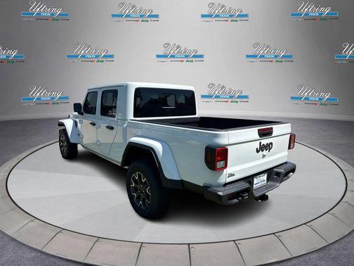 Bright White Clearcoat 2025 Jeep Gladiator Sport S