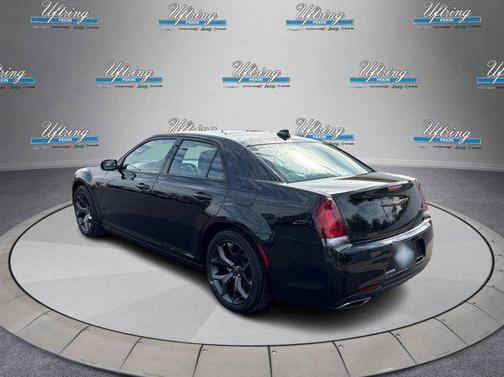 2023 Chrysler 300 S