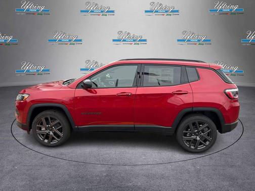 Red Hot Pearlcoat 2026 Jeep Compass Latitude