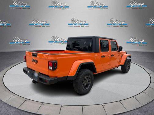 2025 Jeep Gladiator Sport S